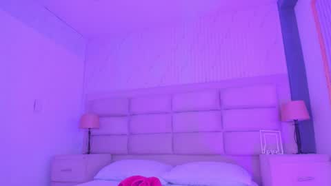 Caroline online show from March 4, 2026, 12:55 pm