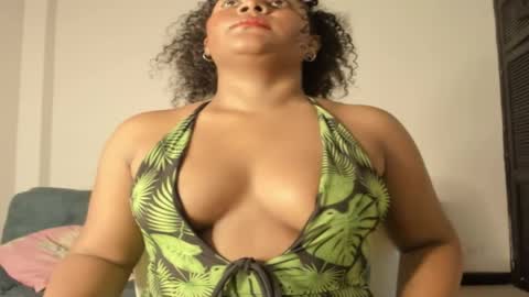Snapshot of carolinnagomez chatting on May 12, 2026, 3:03 am Caro online show from May 12, 2026, 3:03 am
