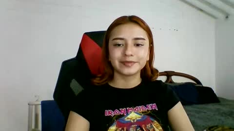 carolinnapinkman online show from May 16, 2026, 7:45 pm