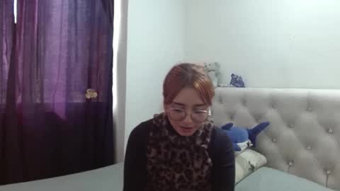 carolinnapinkman online show from May 20, 2026, 8:37 pm