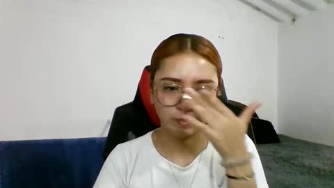carolinnapinkman online show from May 29, 2026, 8:40 pm