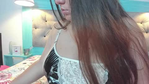 caro online show from January 2, 2025, 2:02 pm