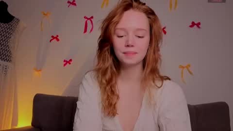 Caro online show from April 16, 2026, 9:39 pm