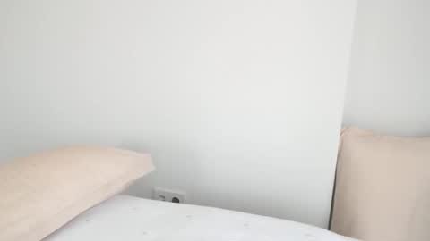 Snapshot of carrie_henn chatting on September 15, 2025, 6:46 am Carrie online show from September 15, 2025, 6:46 am