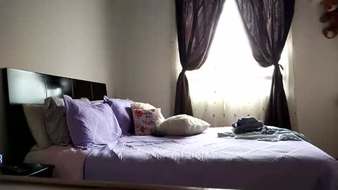 carrilez online show from November 16, 2025, 7:19 pm