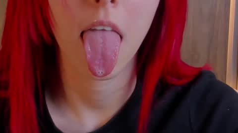 Snapshot of casandra_busting chatting on February 5, 2025, 7:20 pm Casandra online show from February 5, 2025, 7:20 pm