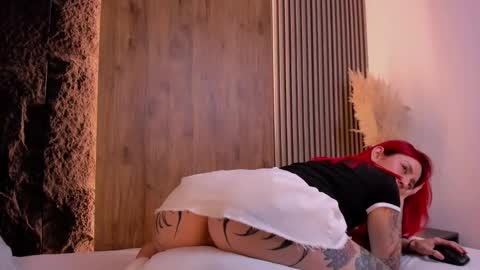 Snapshot of casandra_busting chatting on March 4, 2025, 7:32 pm Casandra online show from March 4, 2025, 7:32 pm