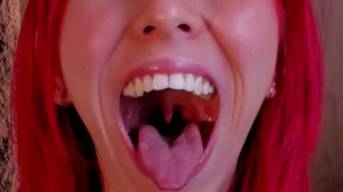 Snapshot of casandra_busting chatting on March 5, 2025, 3:51 pm Casandra online show from March 5, 2025, 3:51 pm