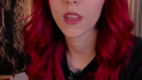 Snapshot of casandra_busting chatting on October 13, 2025, 7:36 pm Casandra online show from October 13, 2025, 7:36 pm