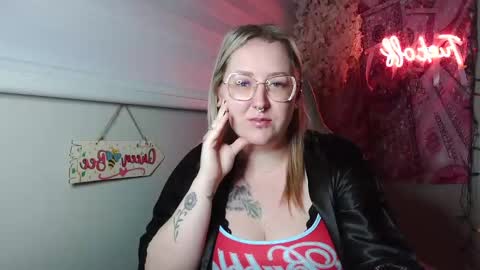 cashbratbrynn online show from November 12, 2025, 11:54 am