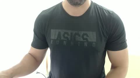 cashmastermuscle77 online show from October 29, 2025, 10:28 am