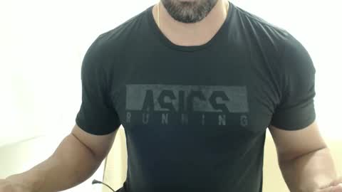 cashmastermuscle77 online show from December 14, 2025, 10:03 pm