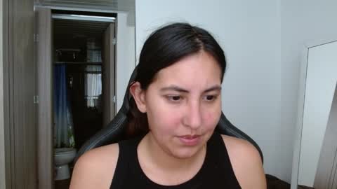 Snapshot of cassandra_ruizz chatting on May 7, 2026, 10:04 pm 573215024606 online show from May 7, 2026, 10:04 pm