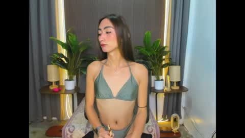 cassandrafoxxx online show from May 16, 2026, 3:44 pm