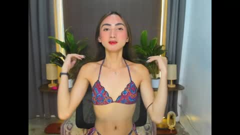 cassandrafoxxx online show from May 17, 2026, 8:27 pm