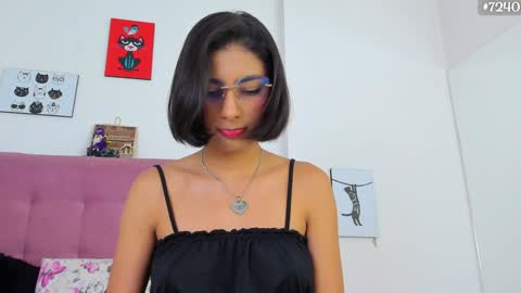 CASSEY online show from January 8, 2025, 1:42 am