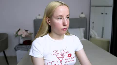 Cassie online show from November 1, 2025, 9:17 pm