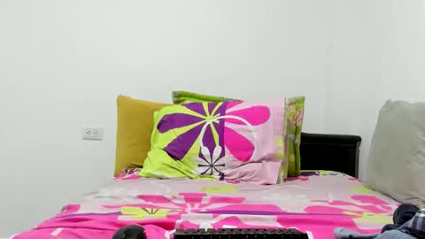 Cassie Vibe online show from February 17, 2026, 2:52 am