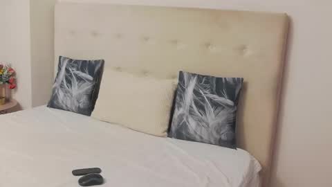 CassieHilton online show from October 19, 2025, 7:03 pm