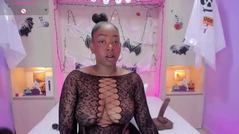 Snapshot of cassiielondon chatting on October 23, 2025, 4:12 am cassiielondon online show from October 23, 2025, 4:12 am