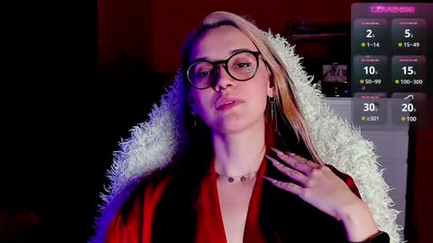 Ellie online show from February 3, 2025, 10:00 pm