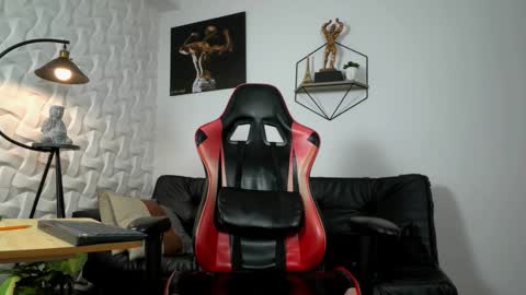 Matheo Brown online show from March 25, 2026, 8:04 pm