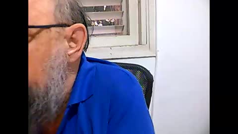 casual53 online show from February 5, 2025, 4:37 am