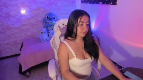 Catalina  online show from October 5, 2025, 3:27 am