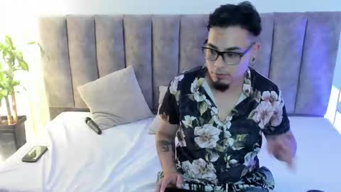 Snapshot of cata_carter_ chatting on September 23, 2025, 3:42 am gina and nico online show from September 23, 2025, 3:42 am