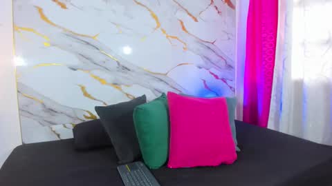 cata_gil1 online show from October 30, 2025, 6:08 pm