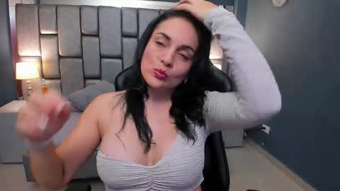 Cata Joness  My schedule 2200 - 0500 GMT -5 online show from September 18, 2025, 4:14 am
