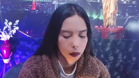 Queen Catalella online show from June 1, 2026, 3:30 am