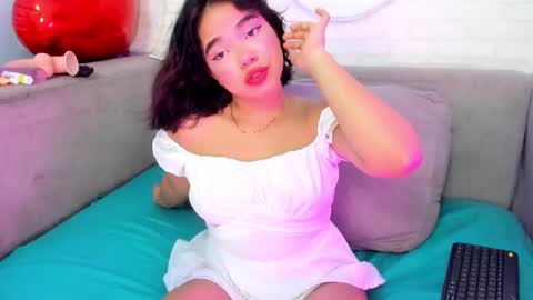 Snapshot of cataleya_bianchi chatting on February 8, 2025, 10:29 pm Cataleya online show from February 8, 2025, 10:29 pm