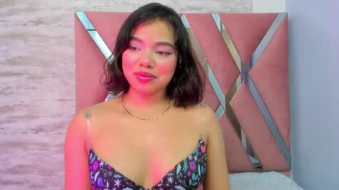 Snapshot of cataleya_bianchi chatting on February 24, 2025, 5:11 am Cataleya online show from February 24, 2025, 5:11 am