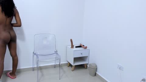   online show from January 26, 2025, 12:43 pm