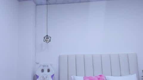   online show from February 1, 2025, 5:05 pm