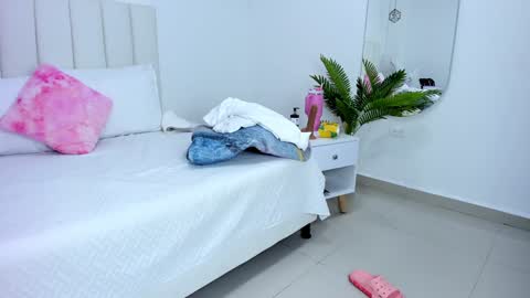   online show from February 8, 2025, 5:18 pm