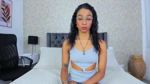 Snapshot of cataleya_wayne chatting on October 6, 2025, 7:33 pm Cataleya online show from October 6, 2025, 7:33 pm