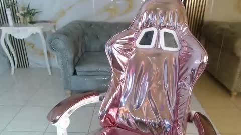 Catalina  online show from February 22, 2026, 12:47 pm