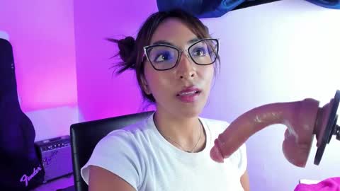 Snapshot of catalina_deep1 chatting on March 3, 2025, 6:44 pm Cata Monday- Saturday On line at 0100pm-0700pm online show from March 3, 2025, 6:44 pm