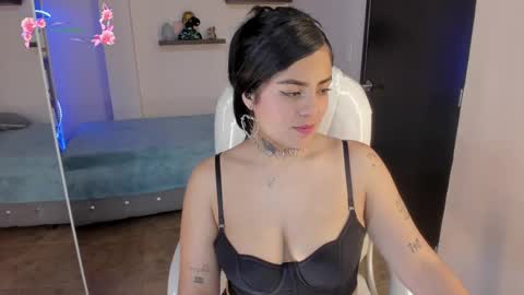 Catalina online show from March 6, 2025, 9:31 pm