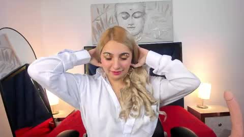 catalina_osorio online show from May 4, 2026, 11:50 am