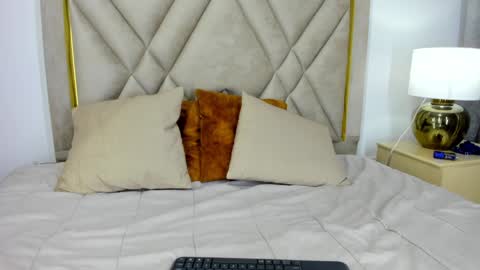 Catalina online show from January 17, 2025, 9:50 pm