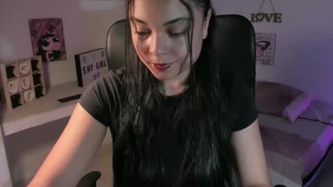  Catalina Garcia     online show from December 13, 2025, 9:20 pm