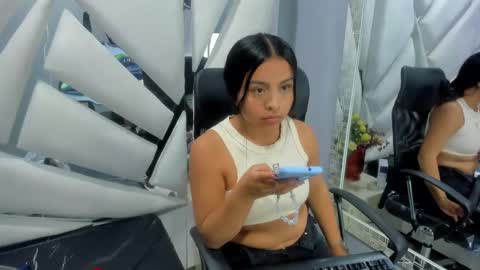 Snapshot of catalinanaugthy chatting on December 18, 2024, 4:09 am CATA. online show from December 18, 2024, 4:09 am