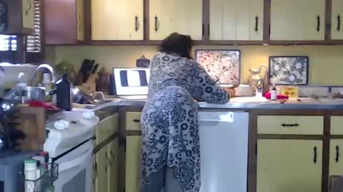 CATALYSTIC online show from November 2, 2025, 1:13 pm