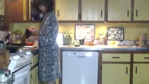 CATALYSTIC online show from November 10, 2025, 10:25 am