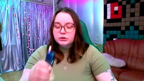 catherineclaire online show from May 6, 2026, 3:28 pm