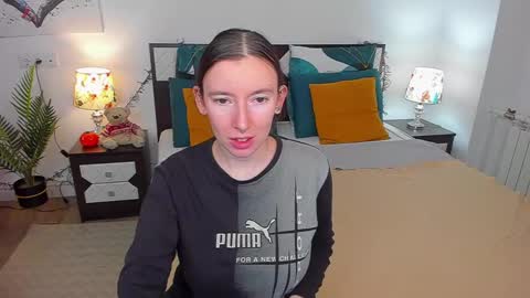 Catrin online show from December 9, 2024, 4:23 am