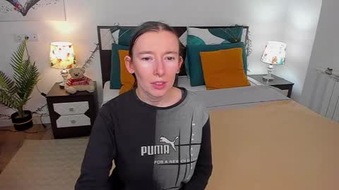 Catrin online show from December 12, 2024, 4:04 am